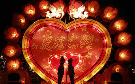 中国传统情人节元宵节图片